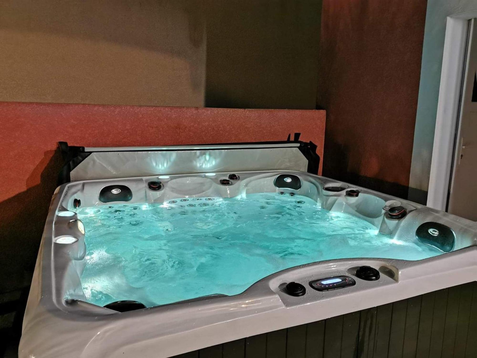 Villa de 3 chambres avec piscine privee jacuzzi et jardin clos a Carcassonne Extérieur photo
